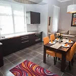 Appartement Deakvilla37 Apartman Eger