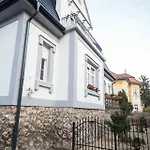 Deakvilla37 Apartman Appartement