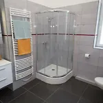 Deakvilla37 Apartman *