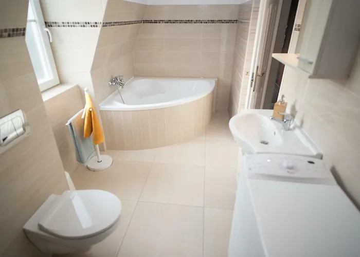 Deakvilla37 Apartman *